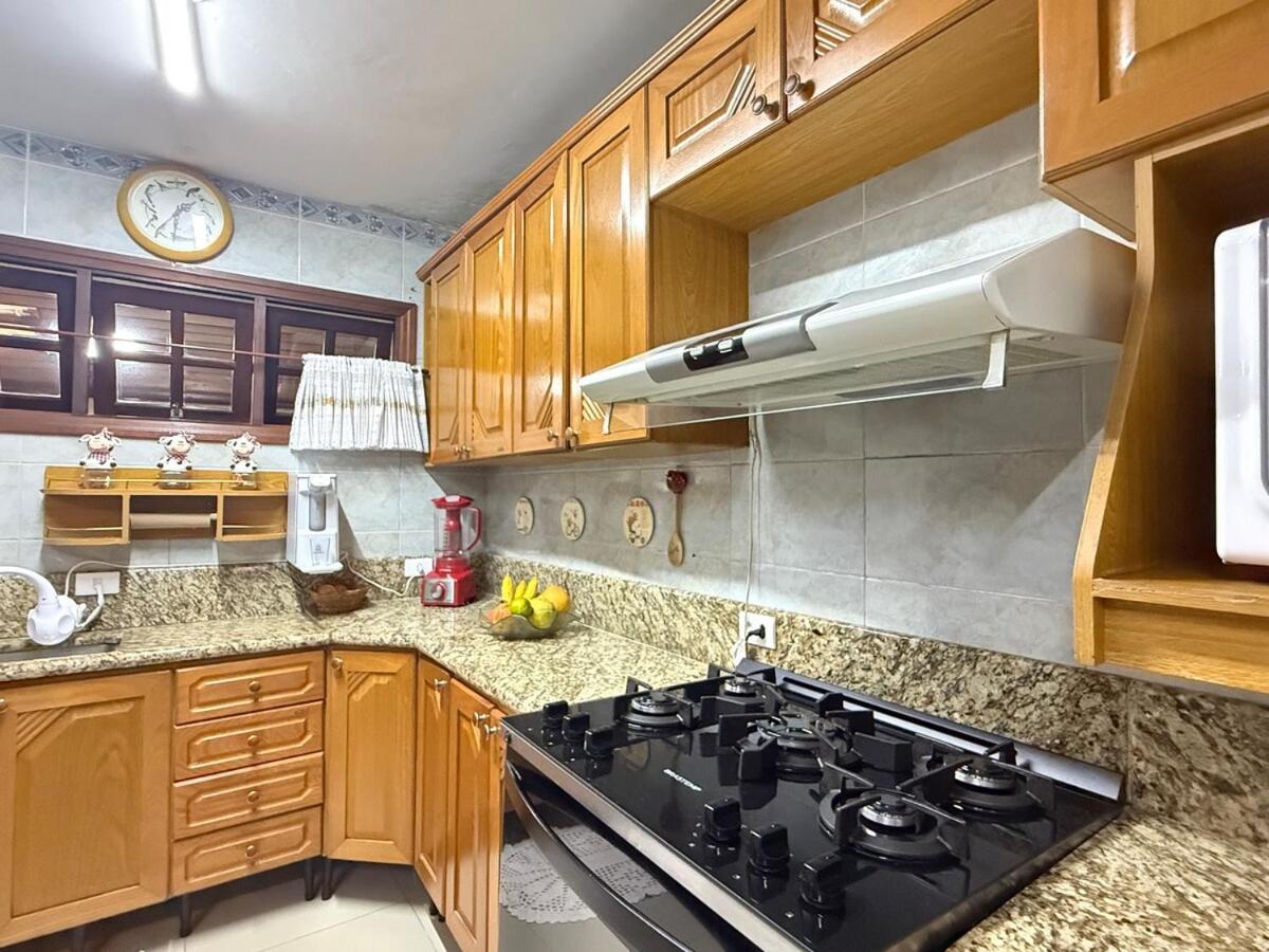 Casa Com Lareira E Churrasqueira 15 Min Do Centrinho Casa de férias