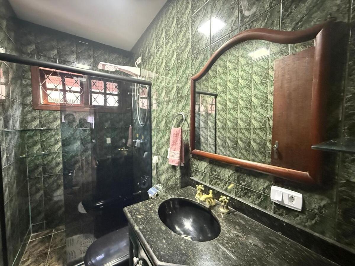 Casa Com Lareira E Churrasqueira 15 Min Do Centrinho Casa de férias Campos do Jordão