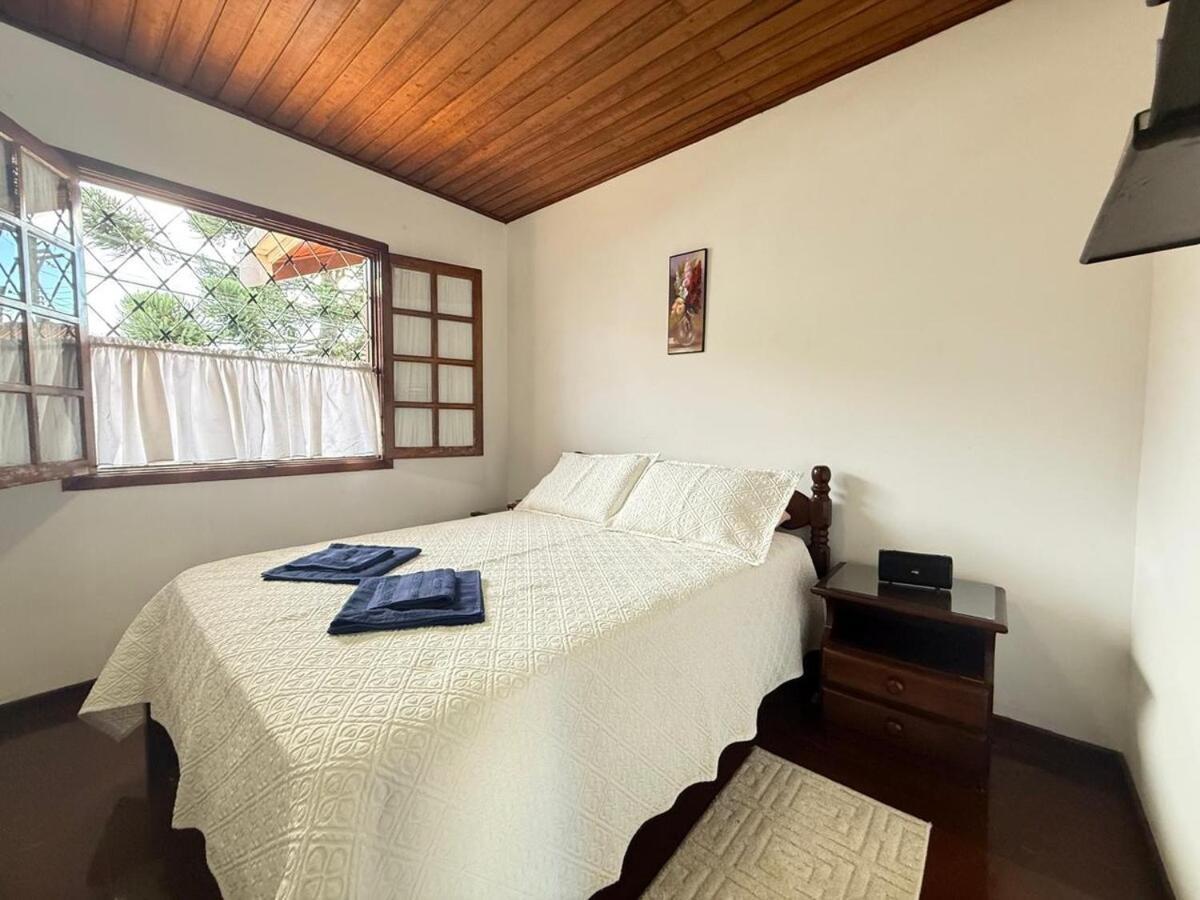 Casa Com Lareira E Churrasqueira 15 Min Do Centrinho Casa de férias Campos do Jordão