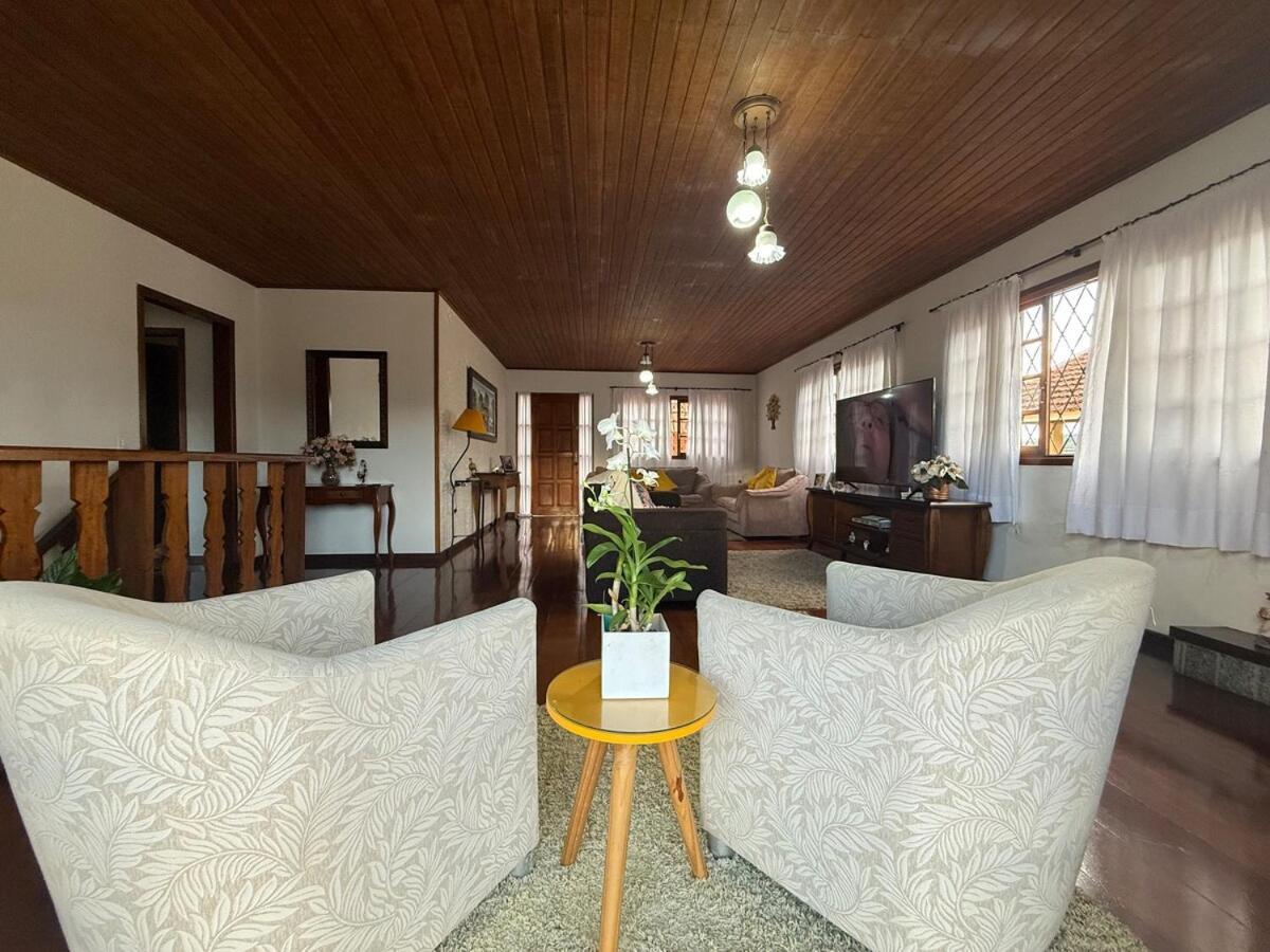 Casa Com Lareira E Churrasqueira 15 Min Do Centrinho Casa de férias